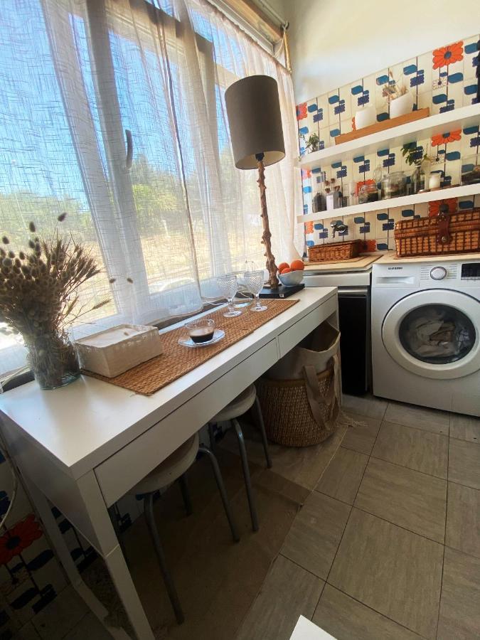 Amazing Private Room In Apartment With Sea Beach View - Pool - Park - Private Condominium - Access To The Beach Oeiras Eksteriør billede