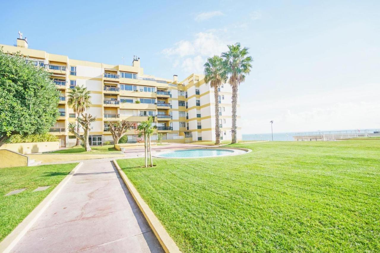 Amazing Private Room In Apartment With Sea Beach View - Pool - Park - Private Condominium - Access To The Beach Oeiras Eksteriør billede